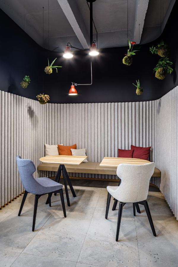 Boutique Hotel Mezi Svy Hradec Králové 외부 사진