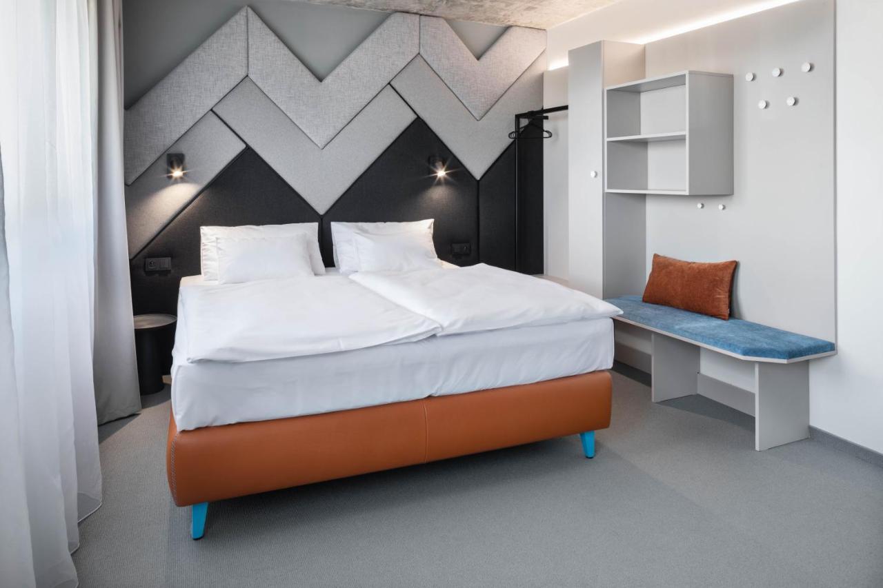 Boutique Hotel Mezi Svy Hradec Králové 외부 사진